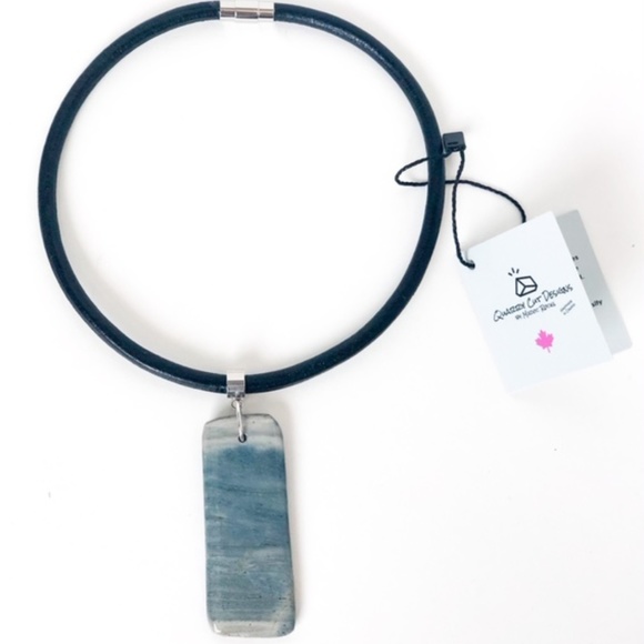 Handmade Stone Pendant Necklace on Leather Choker - Picture 1 of 8